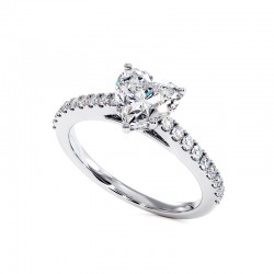 Anillo de Diamante Talla Coraz&oacute;n Ella Oro Blanco 18k - Maison Celinni