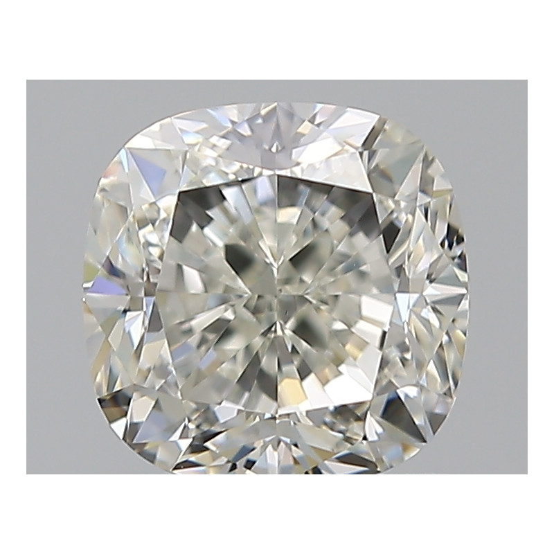 الماسة على شكل وسادة بوزن 1.8 قيراط