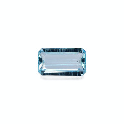 RECTANGULAR-cut Aquamarine...