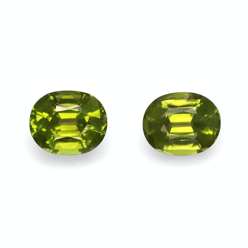 OVAL-cut Peridot Lime Green 10.74 carats