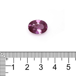 Ovale geslepen Fuscia Roze Spinel van 5,38 karaat