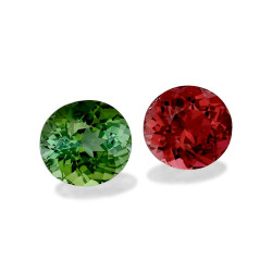 Ovale complementaire kleur toermalijn van 17,93 karaat