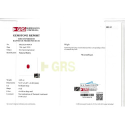 Ovale geslepen rode robijn uit Mozambique van 3,05 karaat