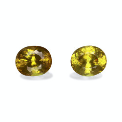 OVAL-cut Sphene Lime Green...