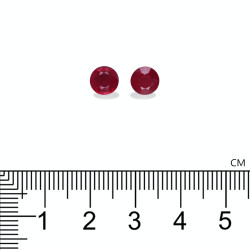 Ronde rode robijn uit Birma 2.07 karaat