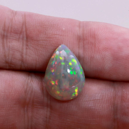埃塞俄比亚蛋白石 taille 梨子 白色 6.74 carats