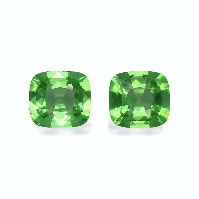 CUSHION-cut Peridot Green 15.87 carats