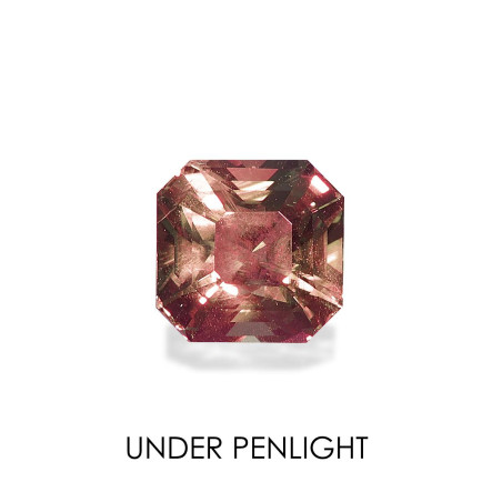 Alexandrite taille CARRÉ Vert 1.90 carats