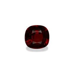 Spinelle rouge taille...