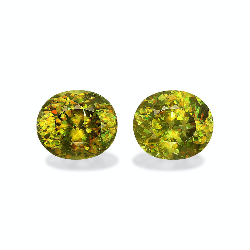 OVAL-cut Sphene Lime Green 18.55 carats
