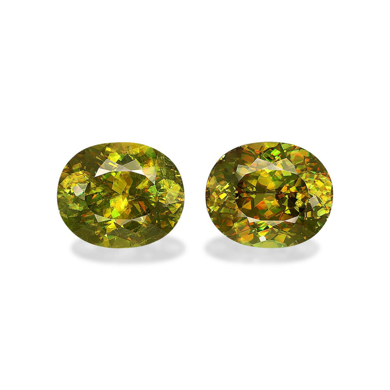OVAL-cut Sphene Lime Green 16.61 carats