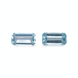 RECTANGULAR-cut Aquamarine...