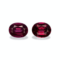 OVAL-cut umbalite Magenta...