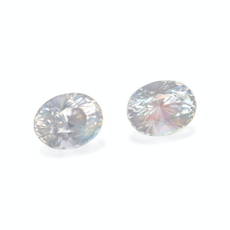 OVAL-cut rainbow moonstone  7.18 carats