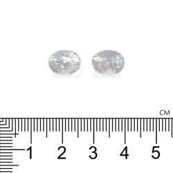 ovaalvormige witte regenboog maansteen van 7,18 karaat