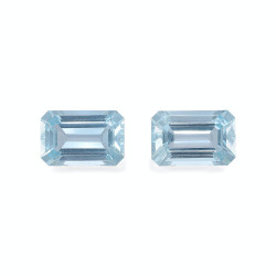 RECTANGULAR-cut Aquamarine...