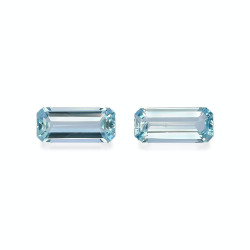 RECTANGULAR-cut Aquamarine...