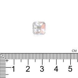 rainbow moonstone taille CARR&Eacute; Blanc 3.17 carats