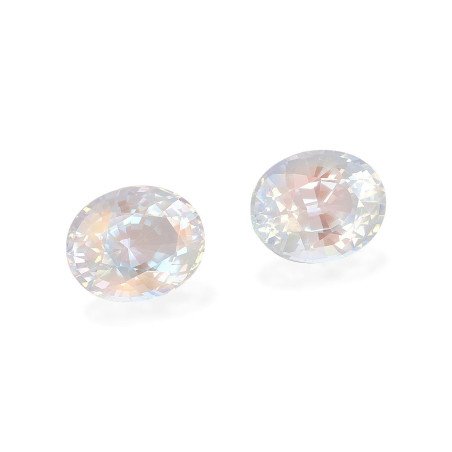 rainbow moonstone الحجم بيضاوي  10.20 