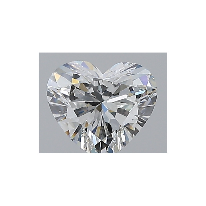 الماس على شكل قلب بوزن 0.78 قيراط