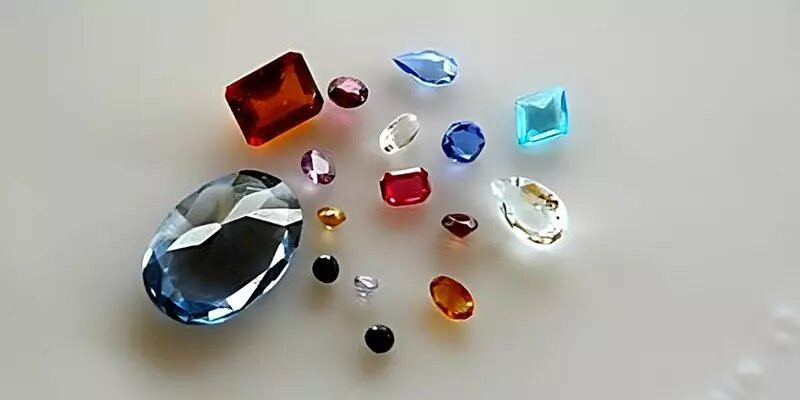 精美宝石