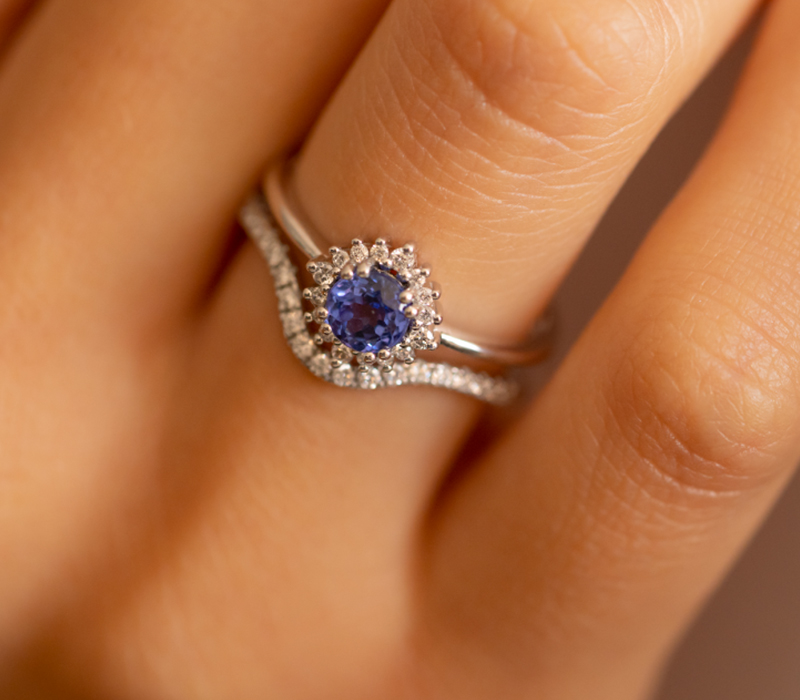 Vintage platinum engagement ring with sapphire