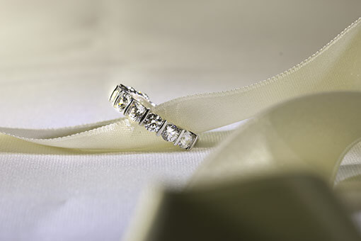 Custom ring create your jewelry in our jewelry workshop
