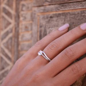 Choisir sa bague de fian ailles en couple