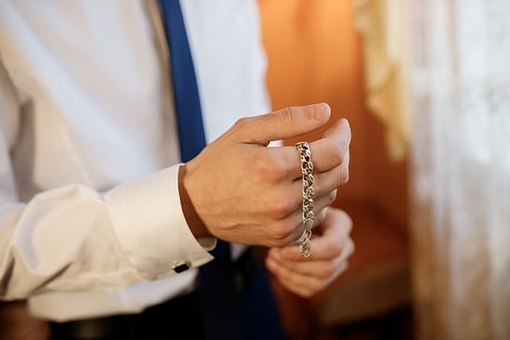 Bracelet en diamants pour homme de la Maison Celinni