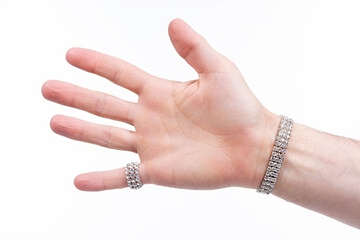 Bracelet en diamants - détail de la brillance et de l'éclat