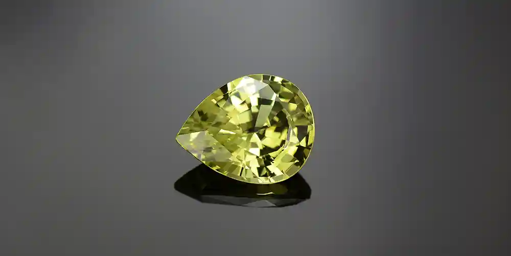 Explore the timeless elegance of chrysoberyl with Celinni Chrysoberyl jewel from the Celinni, a durable stone with captivating shades from yellow to green.