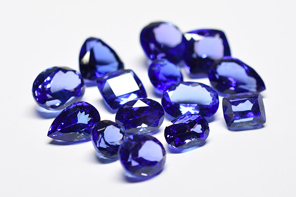 choix forme tanzanite celinni