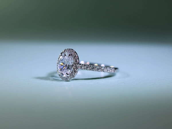 Un solitaire diamant au meilleur rapport qualité / prix avec Diamantaire Celinni