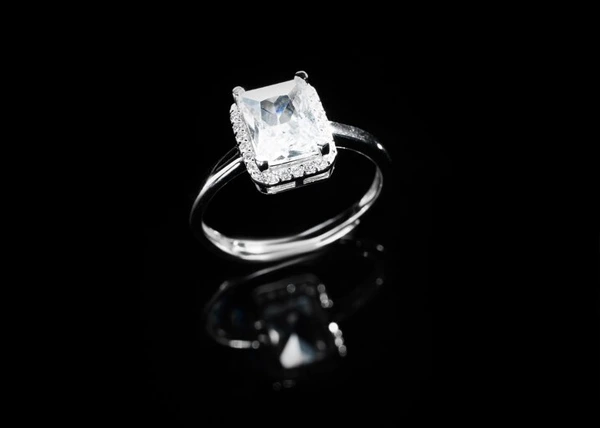 Diamond Ring - Diamond Cutter's Path