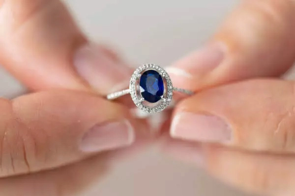 The carat weight of the sapphire