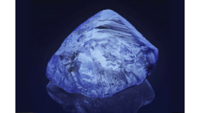 Qu'est ce que la fluorescence d'un diamant ?