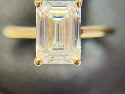 Bague de fiançailles homme : prix, modèles et tendances (2022)