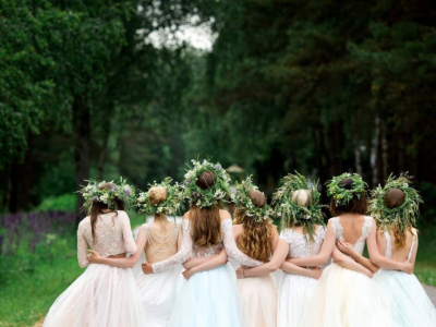 Peut-on avoir le même témoin de mariage que son partenaire ?