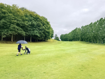 Golf et raffinement : comment allier style et performance sur le green ?