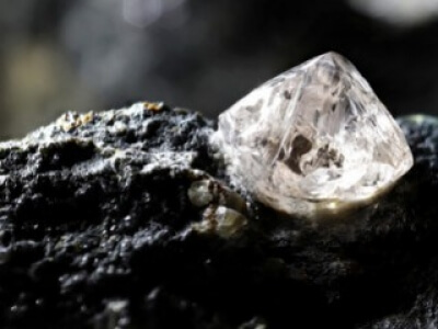 Où on été découverts les premiers diamants ?